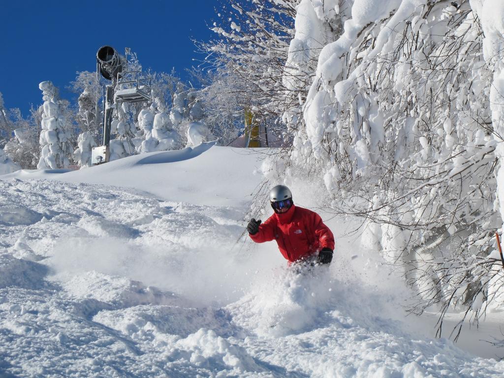 Отель Snowcrest Сноушу Экстерьер фото